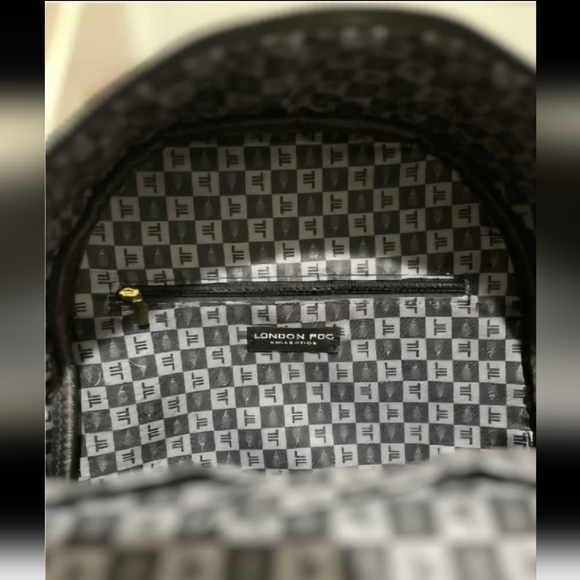 London Fog Backpack (13"H x 12"W x 5"D) and Matching Wallet (8"L) NWT - Picture 3 of 7